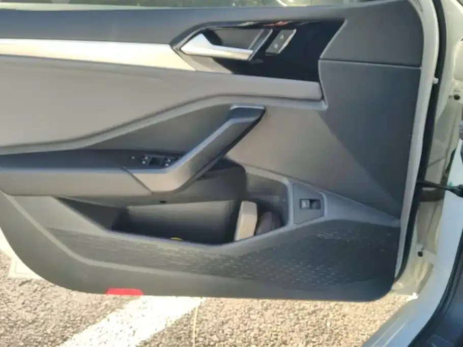 Volkswagen Sagitar 2022 из CN, фото 9