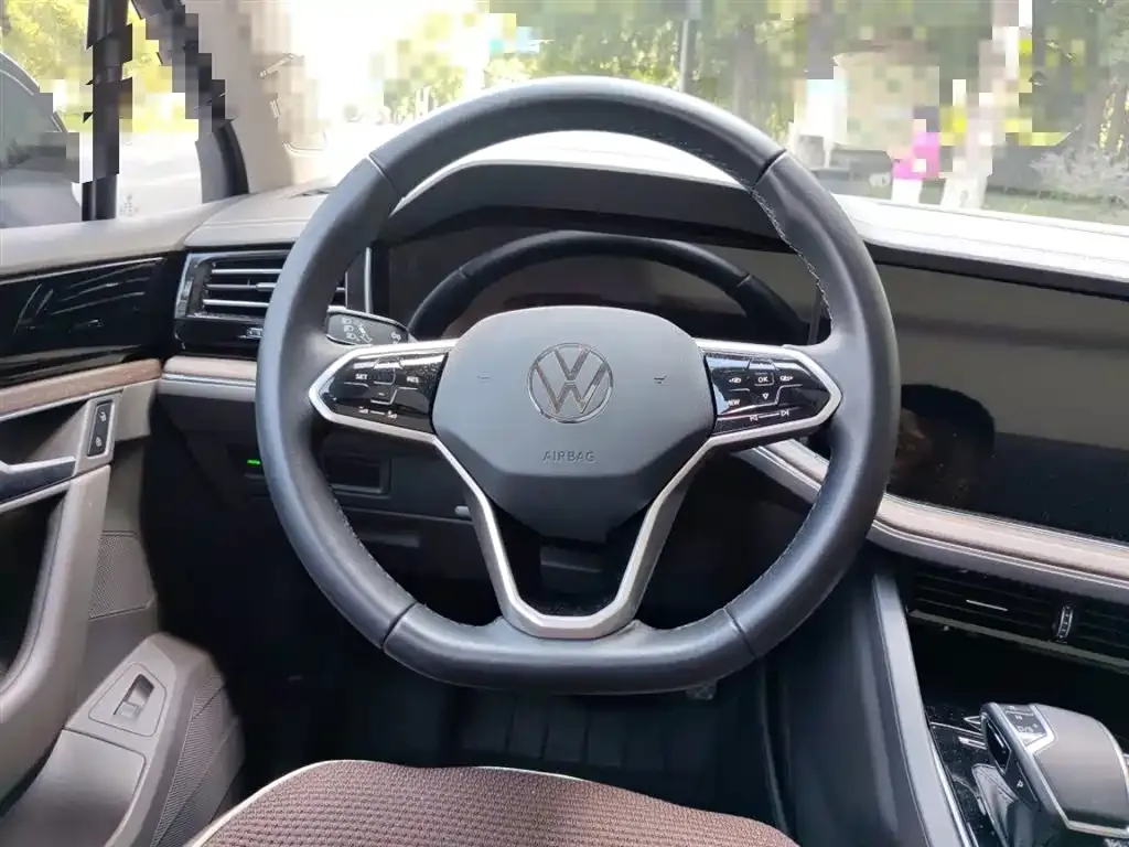 Volkswagen Touareg 2022 из CN, фото 3