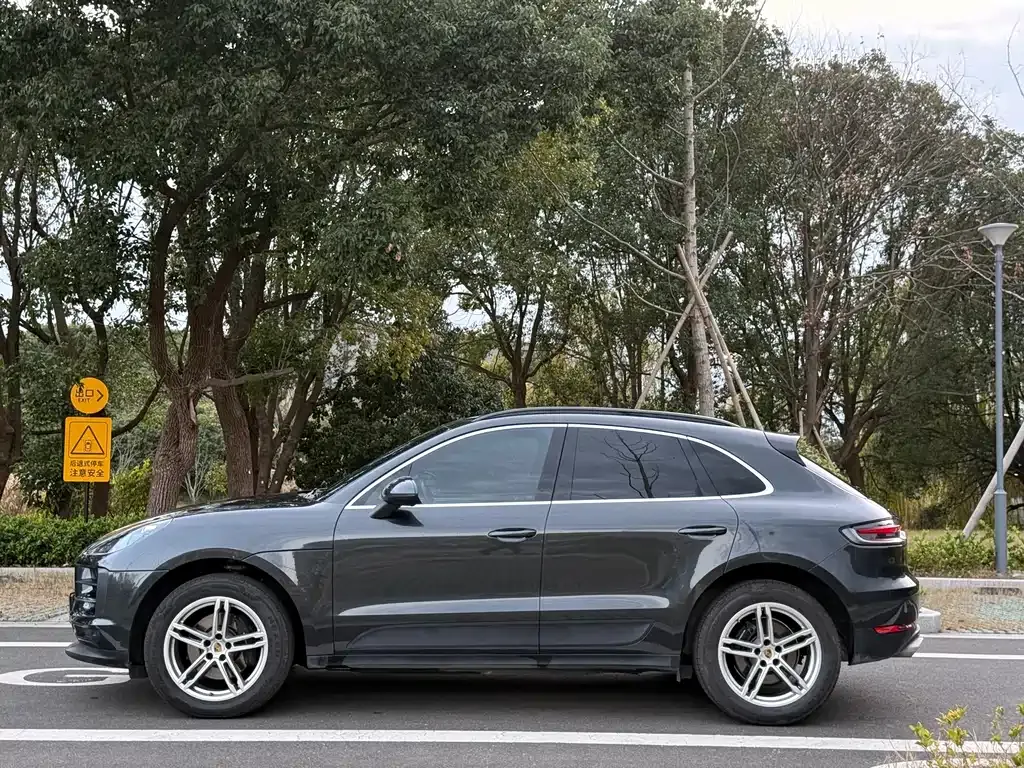 Porsche Macan — фото 8