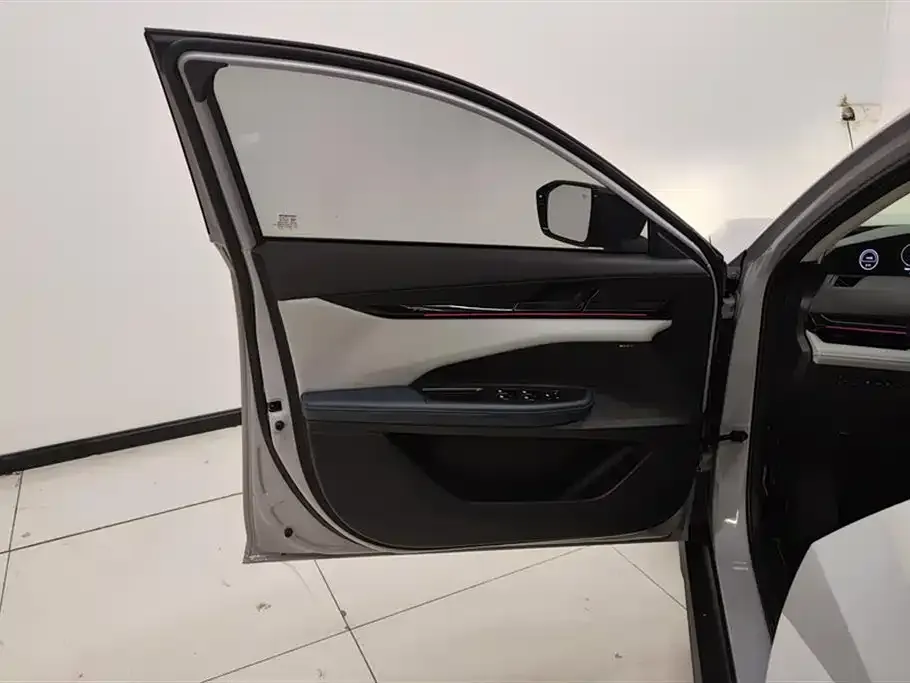 Changan UNI-V iDD 2023 из CN, фото 8