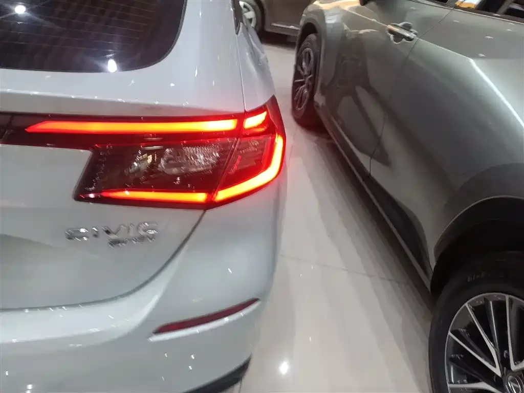 Honda Civic 2023 из CN, фото 2