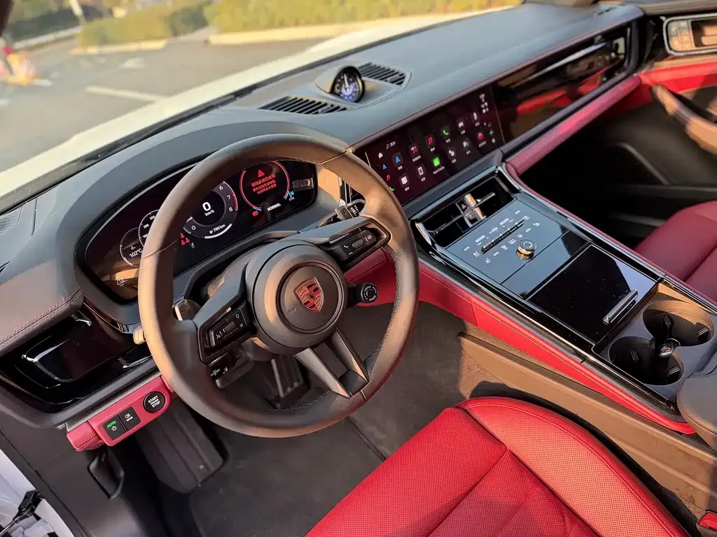 Porsche Panamera 2025 из CN, фото 8