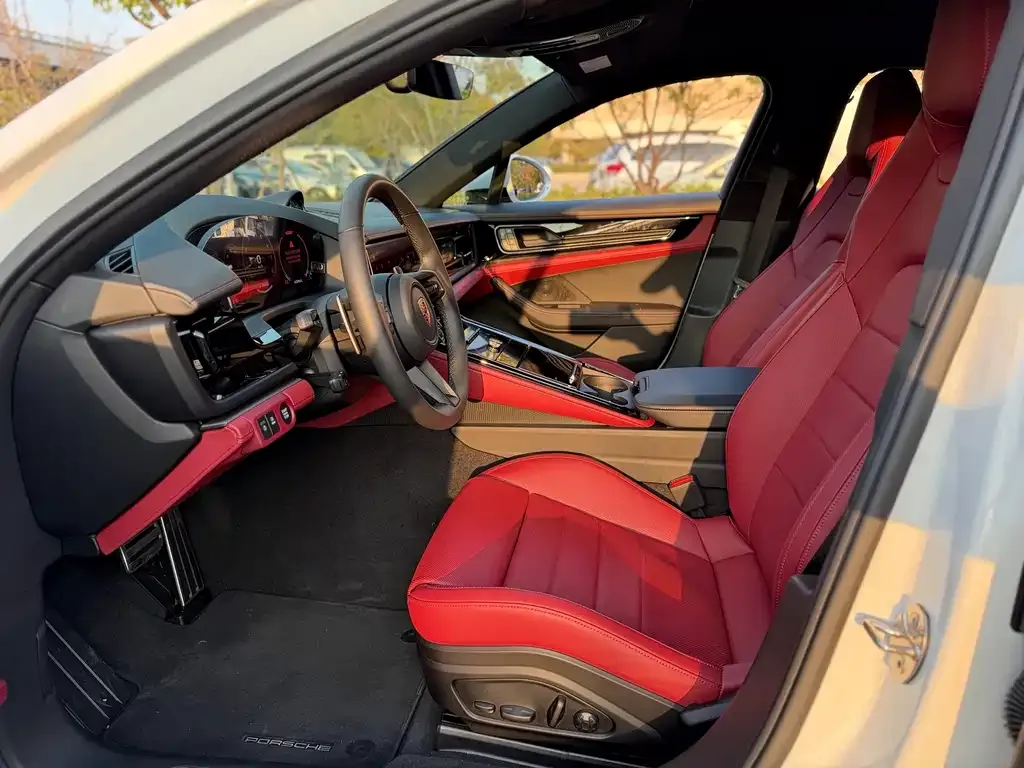 Porsche Panamera 2025 из CN, фото 3