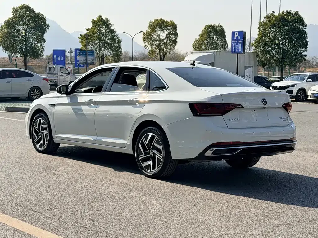 Volkswagen Sagitar 2024 из CN, фото 5