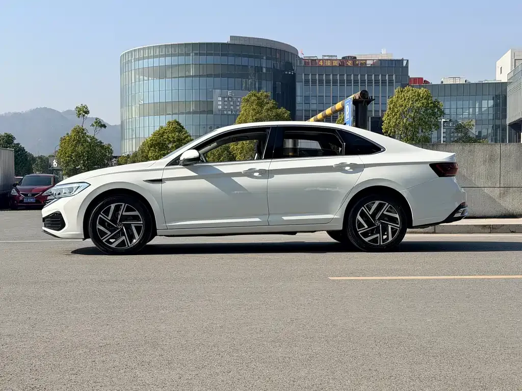 Volkswagen Sagitar 2024 из CN, фото 10