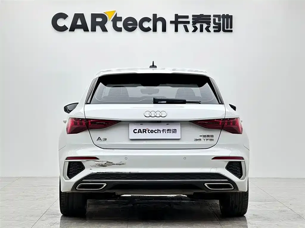 Audi A3 2023 из CN, фото 2