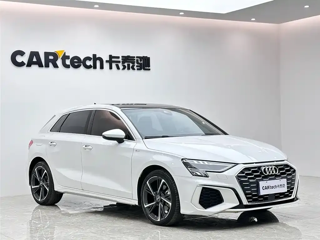 Audi A3 2023 из CN, фото 8