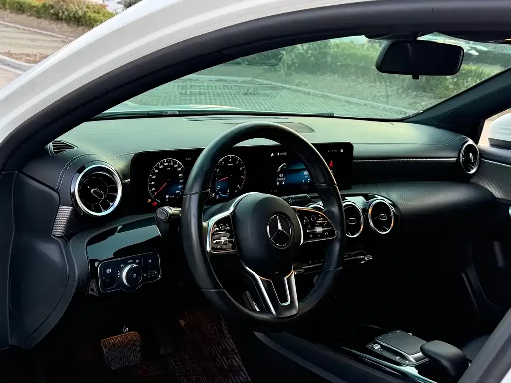 Mercedes-Benz A-Class 2022 из CN, фото 7