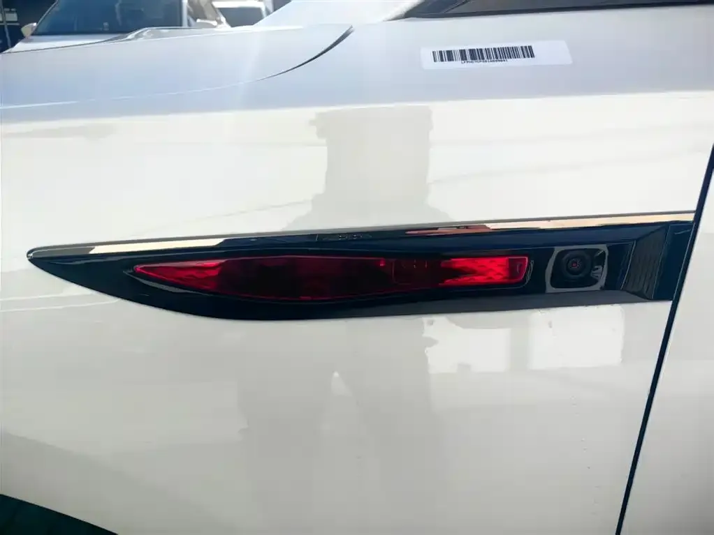 Hongqi EH7 2025 из CN, фото 6