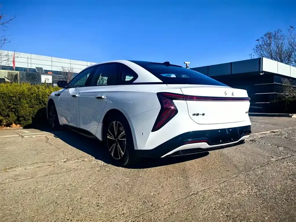 Hongqi EH7 2025 из CN, фото 7
