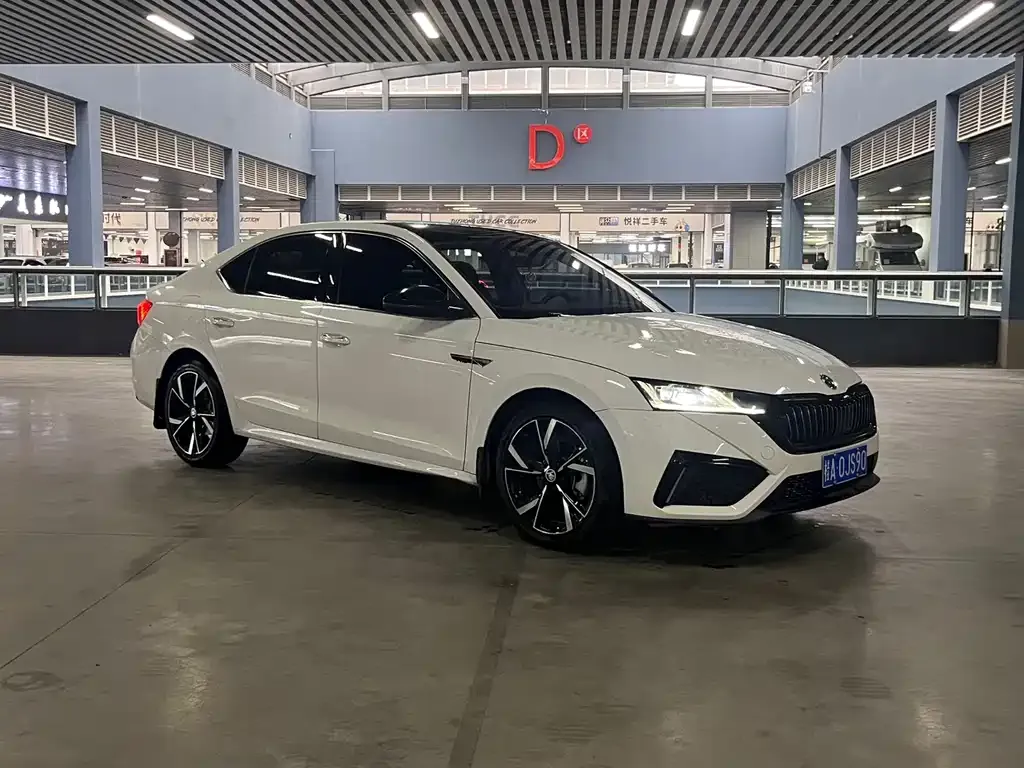 Skoda Octavia 2022 из CN, фото 7