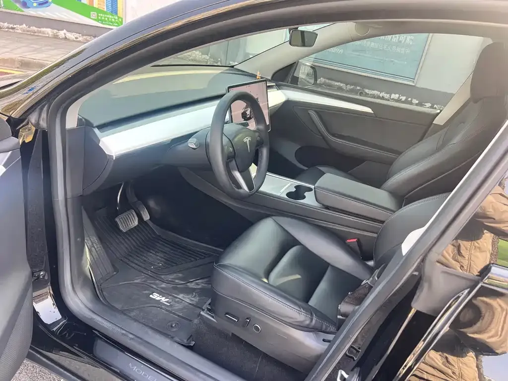 Tesla Model Y 2023 из CN, фото 5