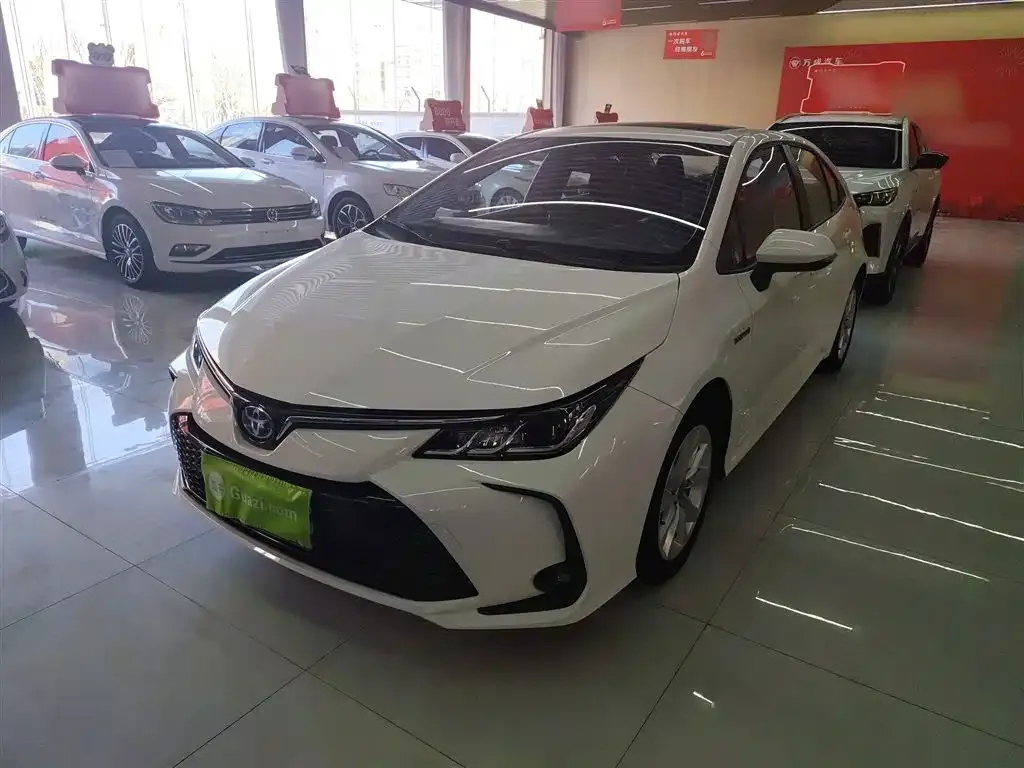Toyota Corolla 2023 из CN, фото 1