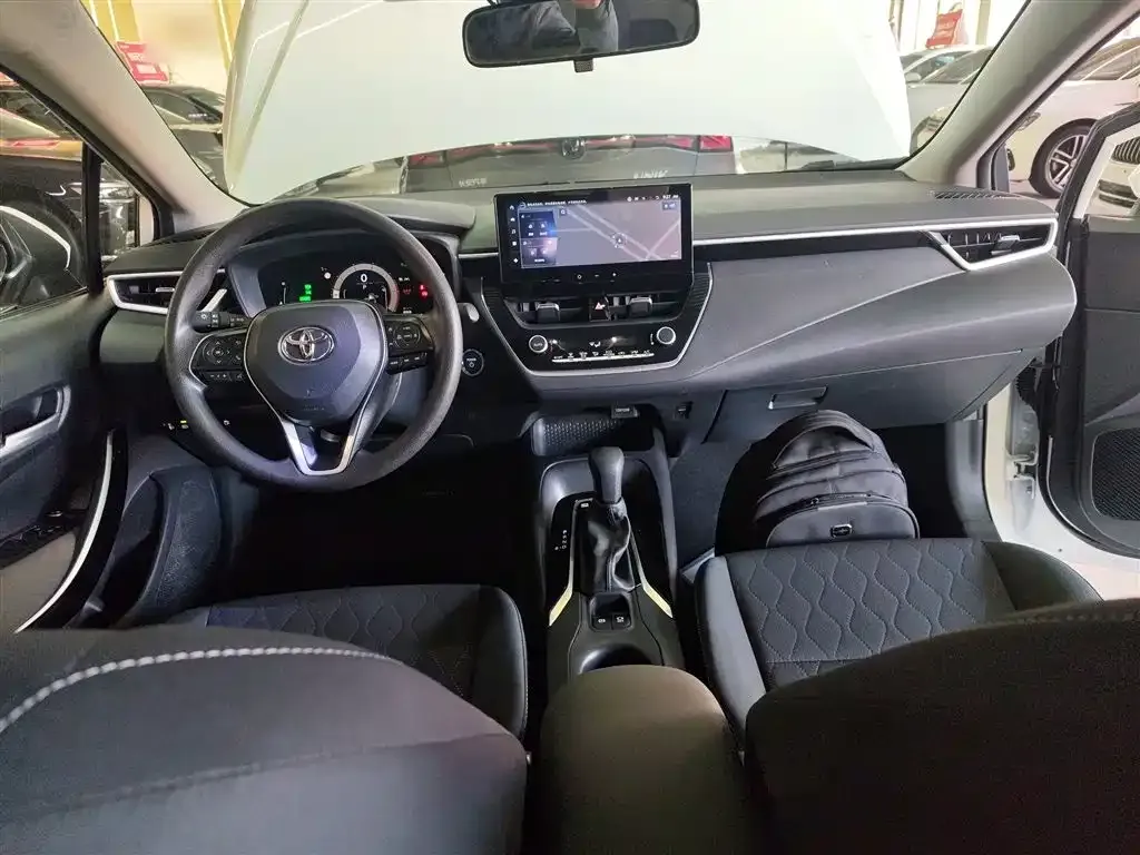Toyota Corolla 2023 из CN, фото 9