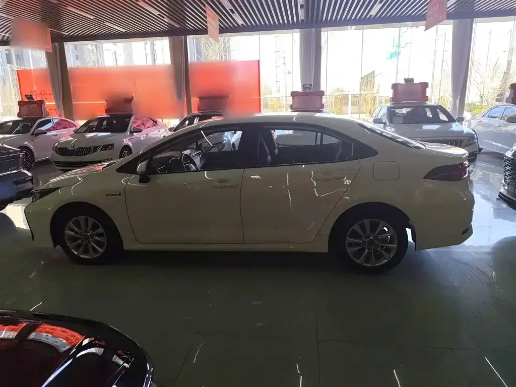 Toyota Corolla 2023 из CN, фото 4