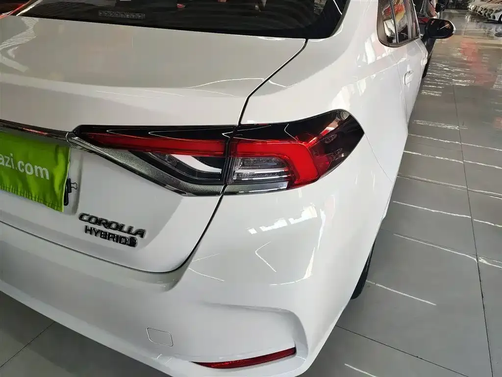 Toyota Corolla 2023 из CN, фото 7