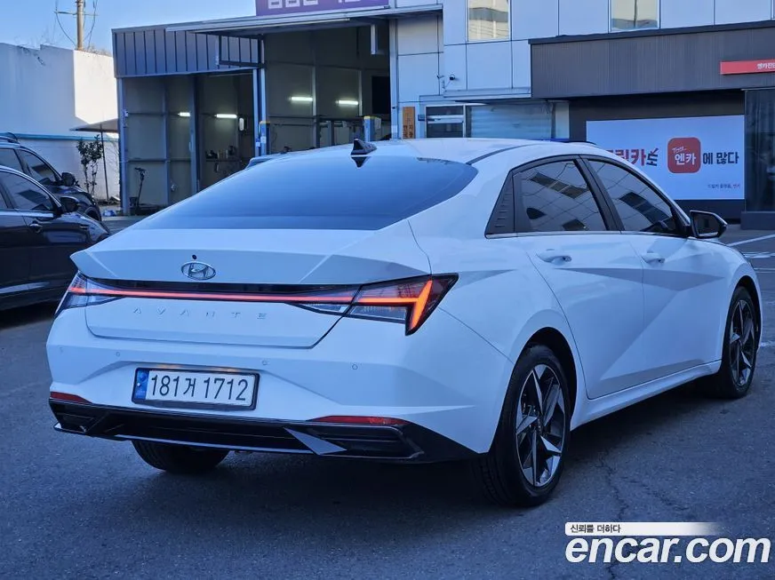 Hyundai AVANTE — фото 2