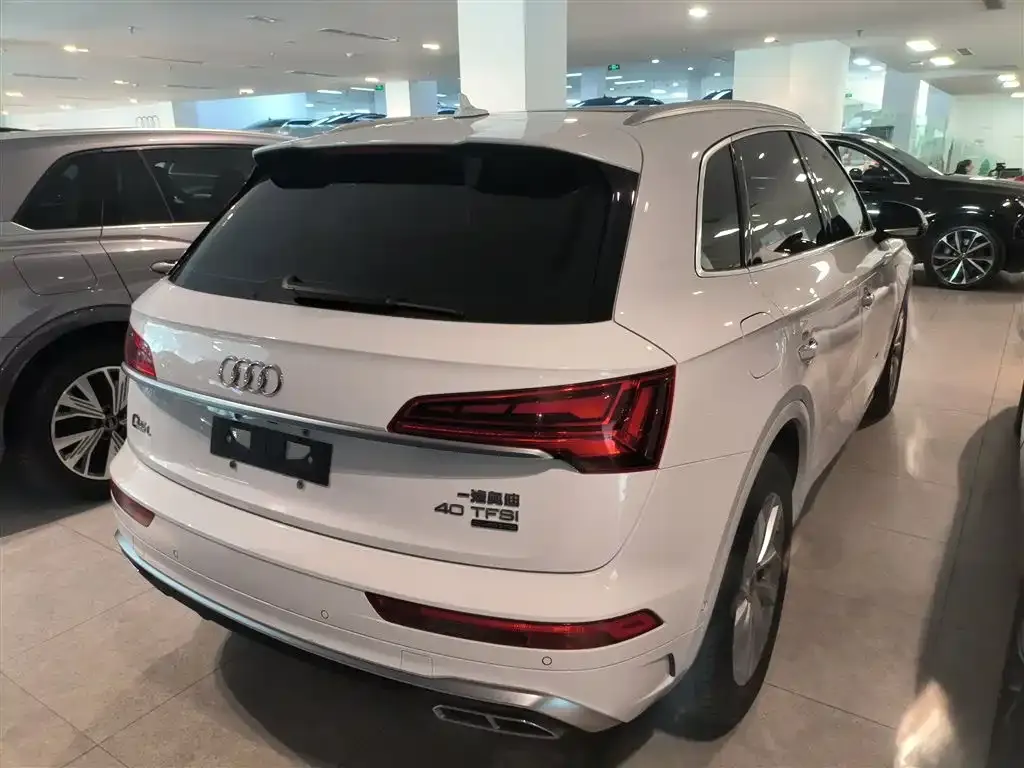 Audi Q5L 2023 из CN, фото 10
