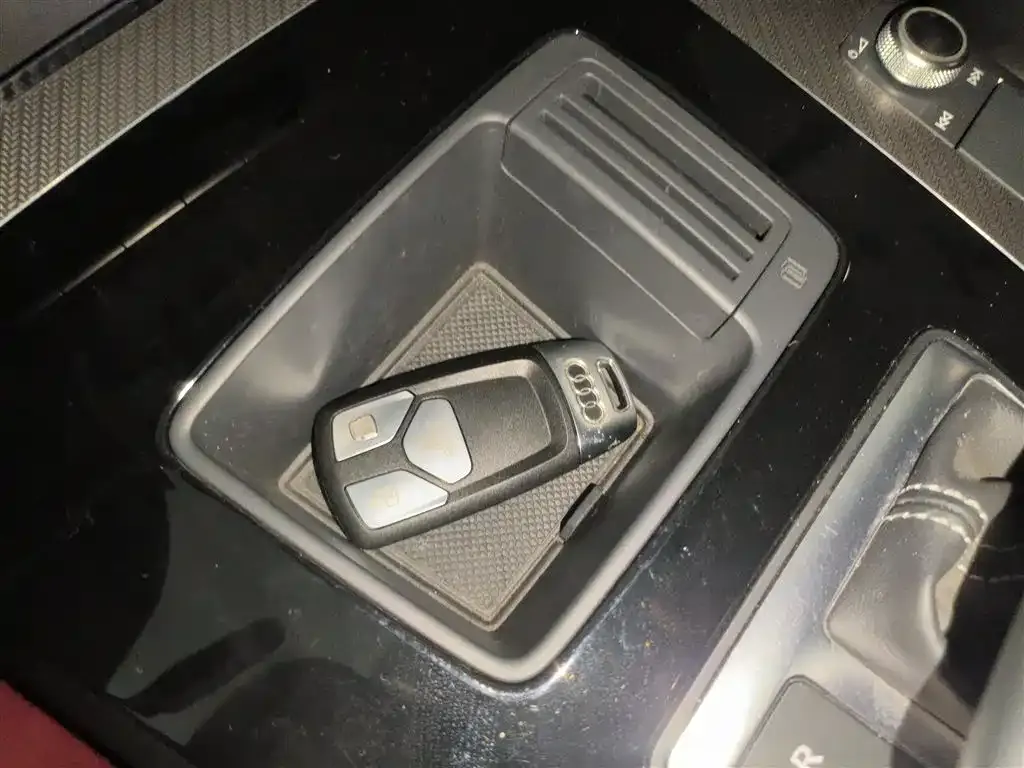 Audi Q5L 2023 из CN, фото 6