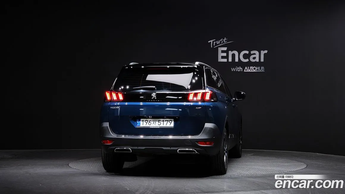Peugeot 5008 2023 из KR, фото 2
