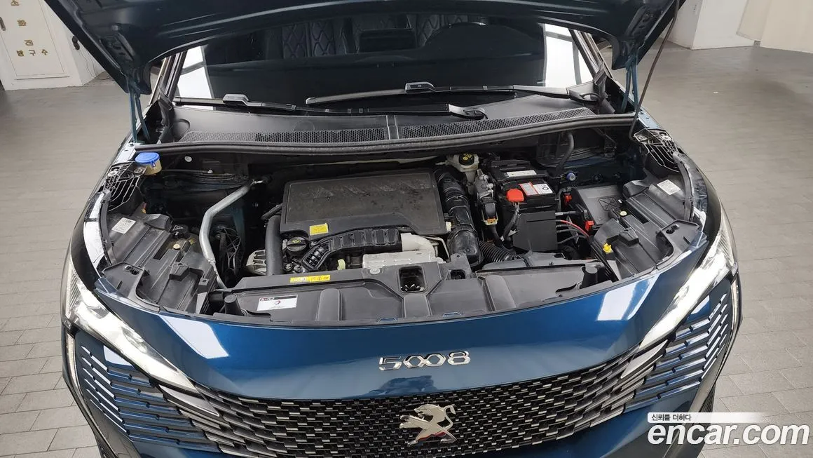 Peugeot 5008 2023 из KR, фото 10