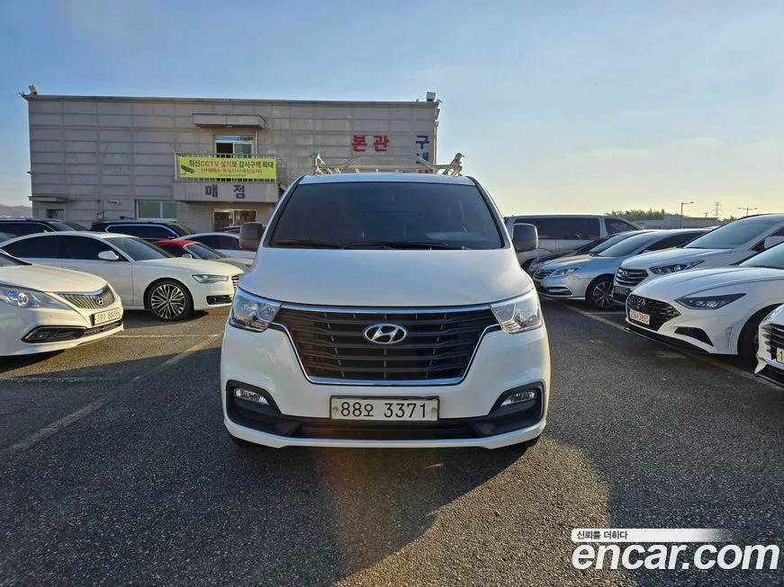 Hyundai Starex 2021 из KR, фото 2