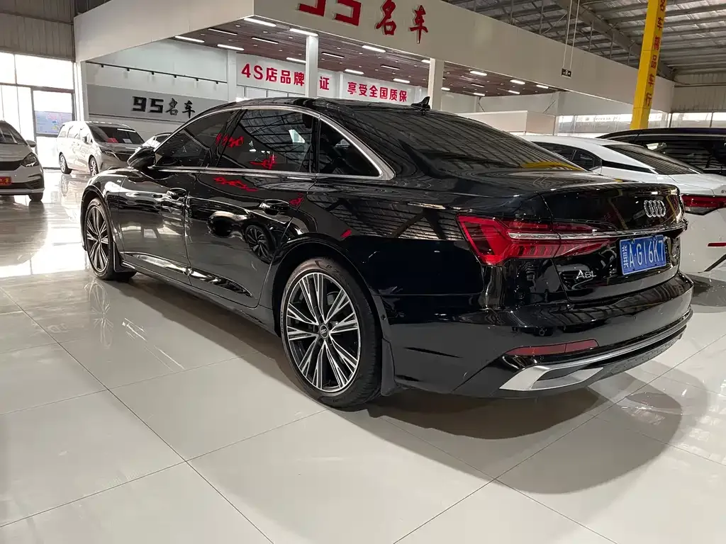 Audi A6L 2022 из CN, фото 5