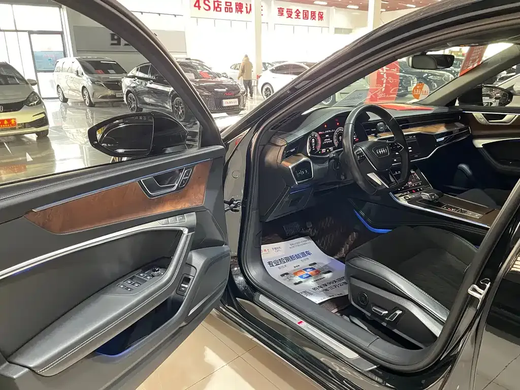 Audi A6L 2022 из CN, фото 8