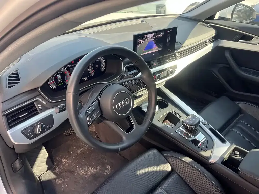 Audi A4L 2023 из CN, фото 7