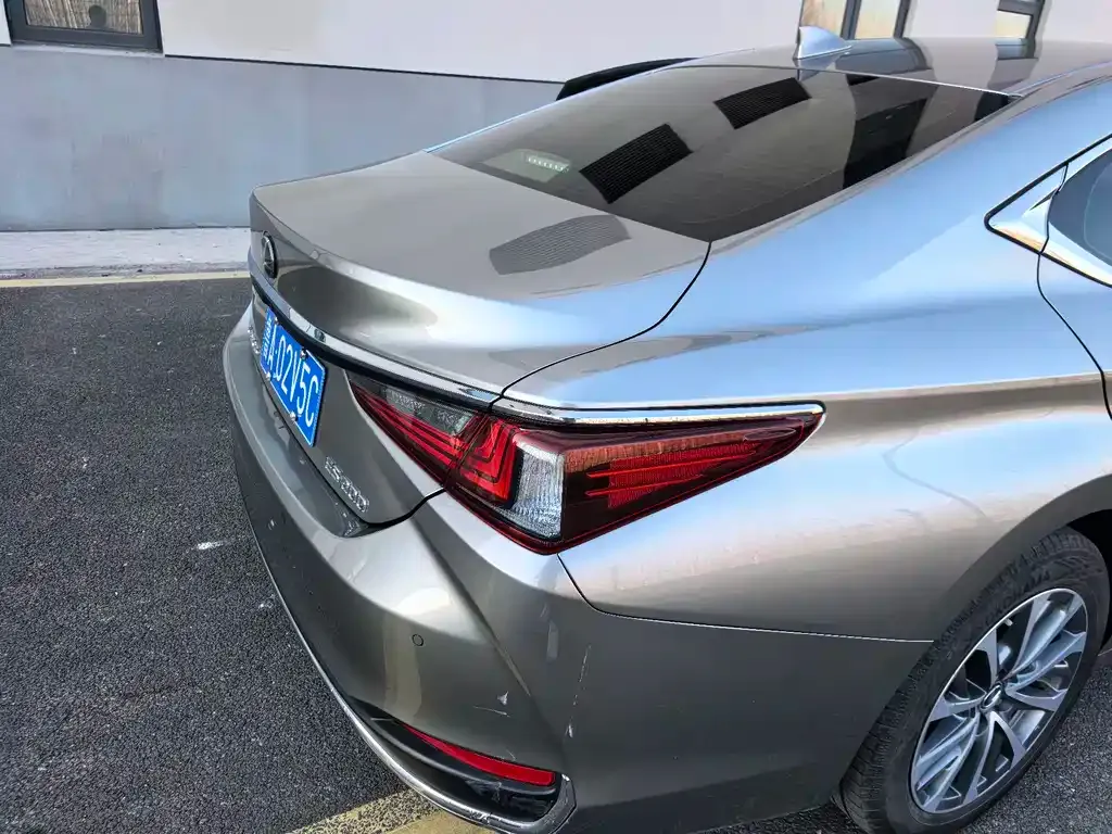 Lexus ES 2023 из CN, фото 5
