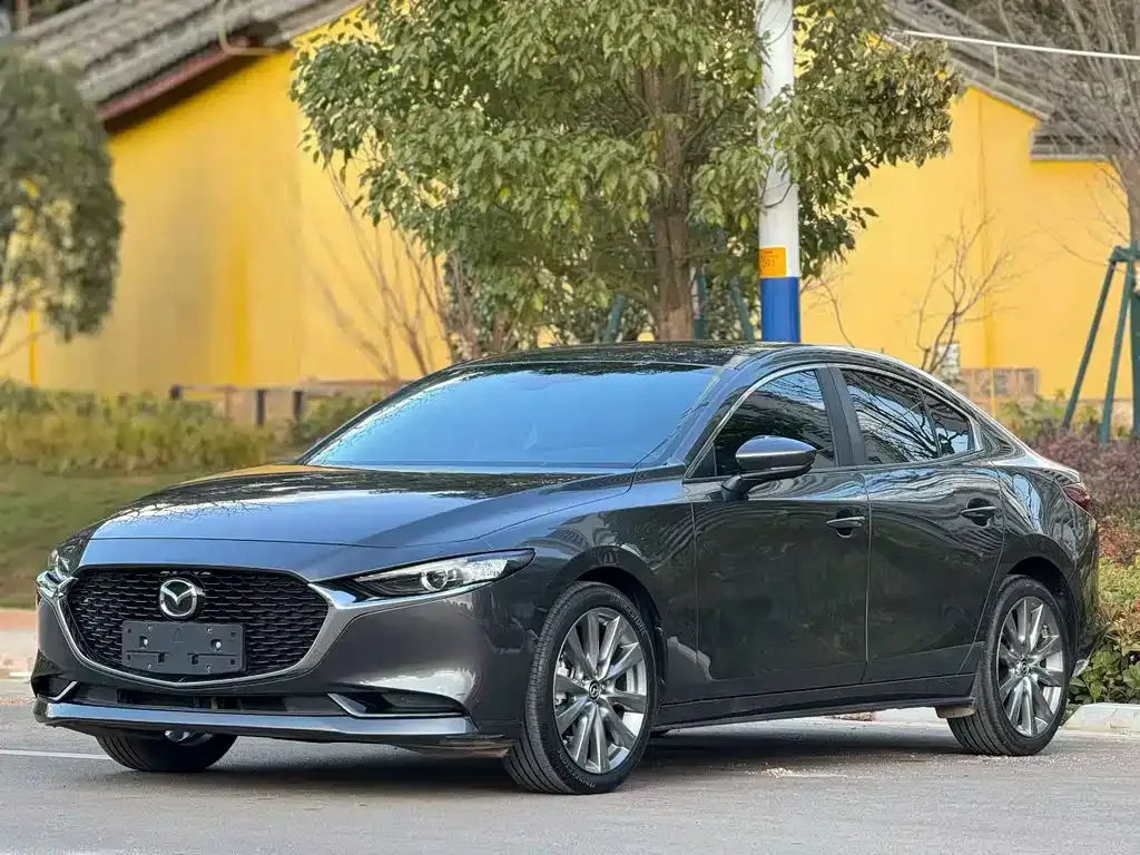 Mazda 3 Axela 2022 из CN, фото 1