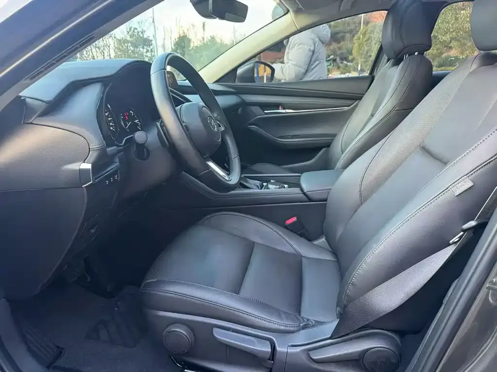 Mazda 3 Axela 2022 из CN, фото 6