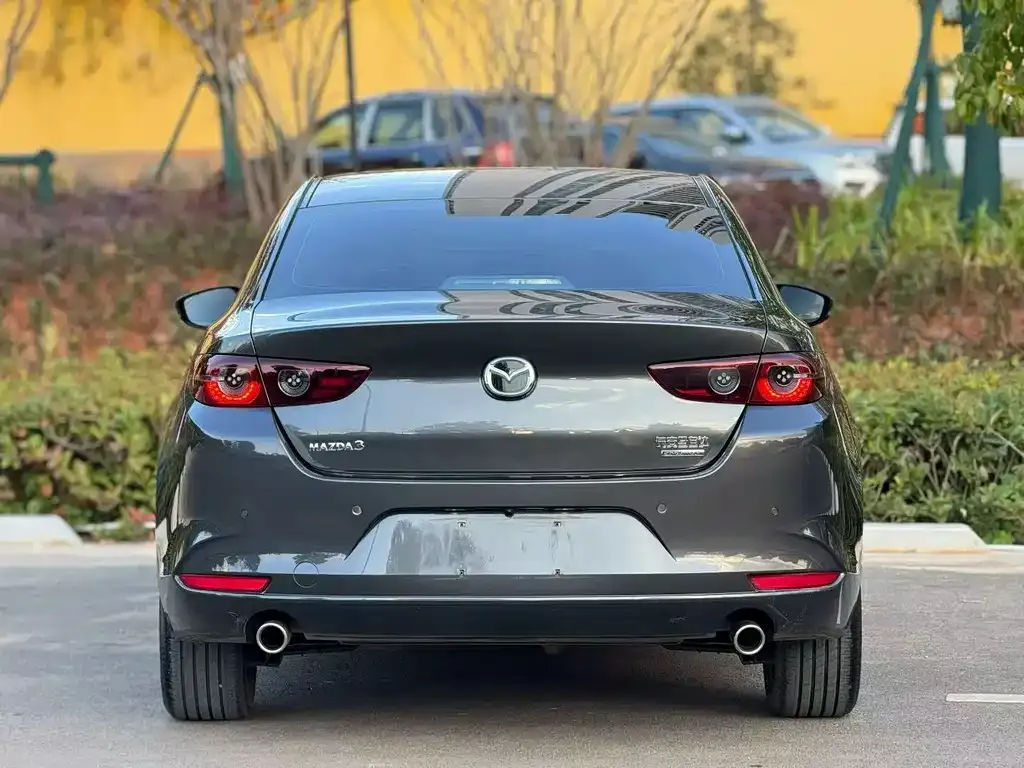 Mazda 3 Axela 2022 из CN, фото 2