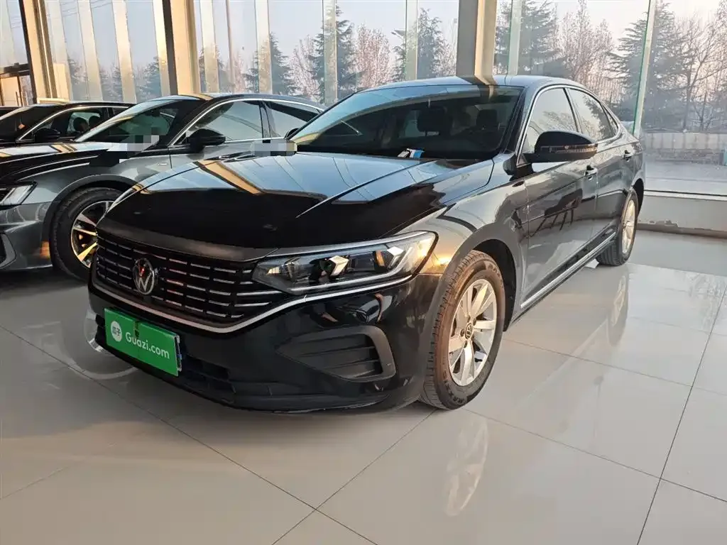 Volkswagen Passat 2023 из CN, фото 1