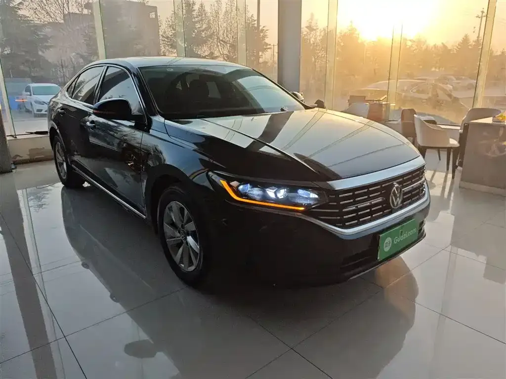 Volkswagen Passat 2023 из CN, фото 2