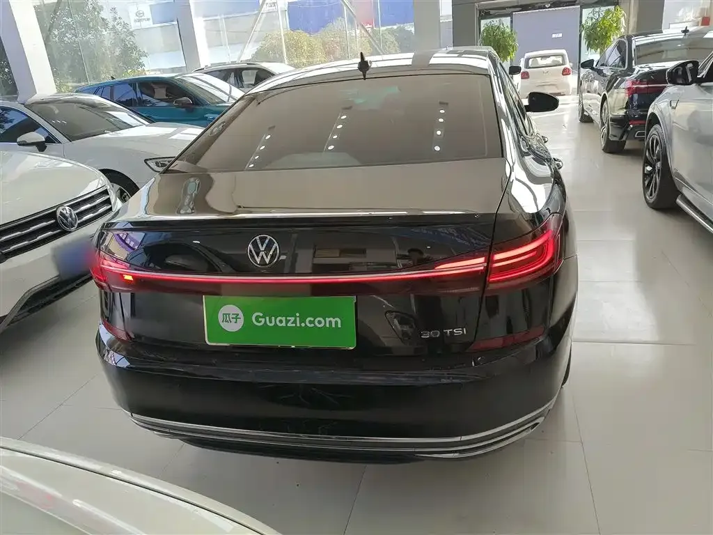 Volkswagen Passat 2023 из CN, фото 7