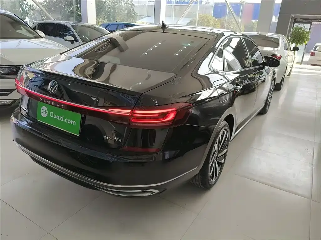 Volkswagen Passat 2023 из CN, фото 8