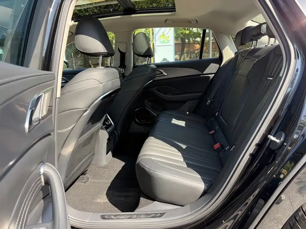 Hongqi H5 2023 из CN, фото 8