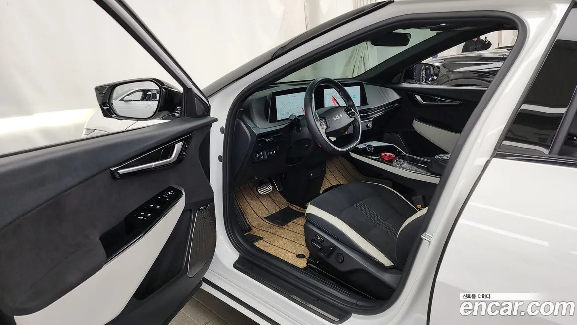 Kia EV6 2022 из KR, фото 10
