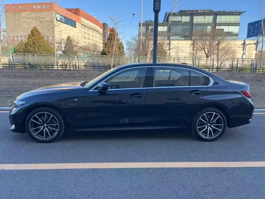 BMW 3 Series 2024 из CN, фото 10