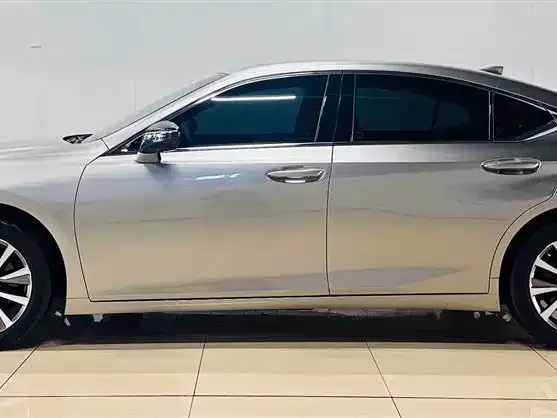 Lexus ES 2021 из CN, фото 3