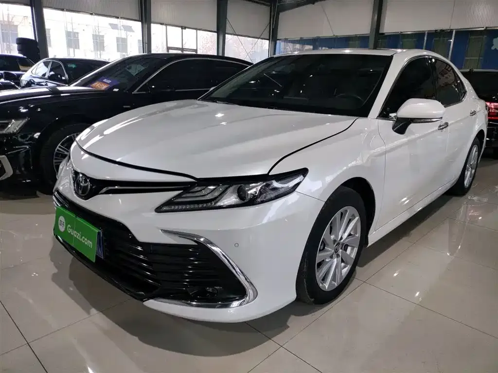 Toyota Camry 2022 из CN, фото 1