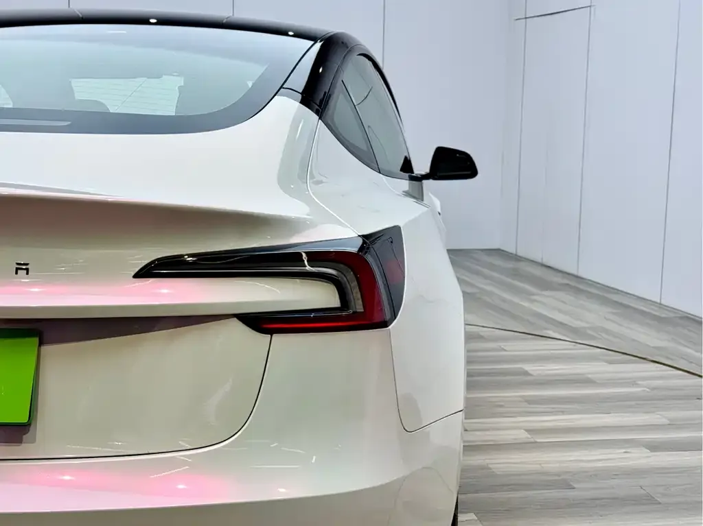Tesla Model 3 2024 из CN, фото 2