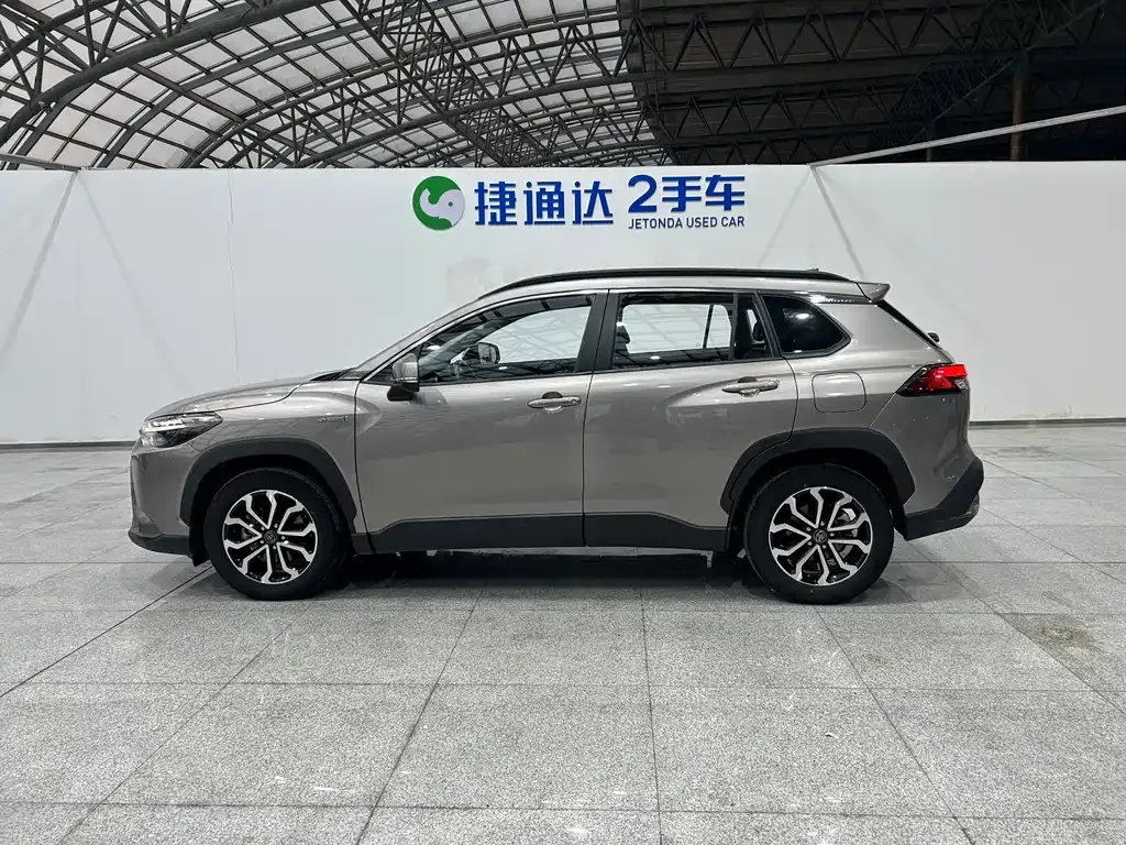 Toyota Frontlander 2023 из CN, фото 9