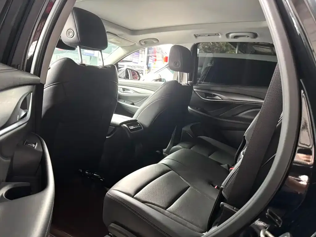 Buick Enclave 2022 из CN, фото 8