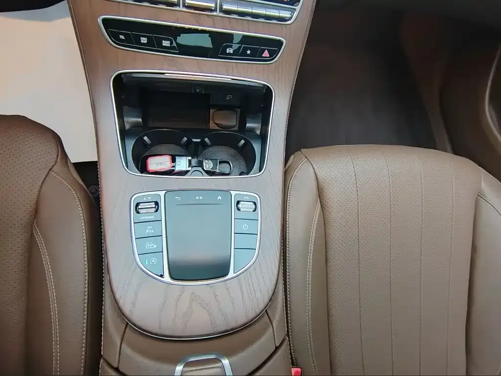 Mercedes-Benz E-Class 2021 из CN, фото 4