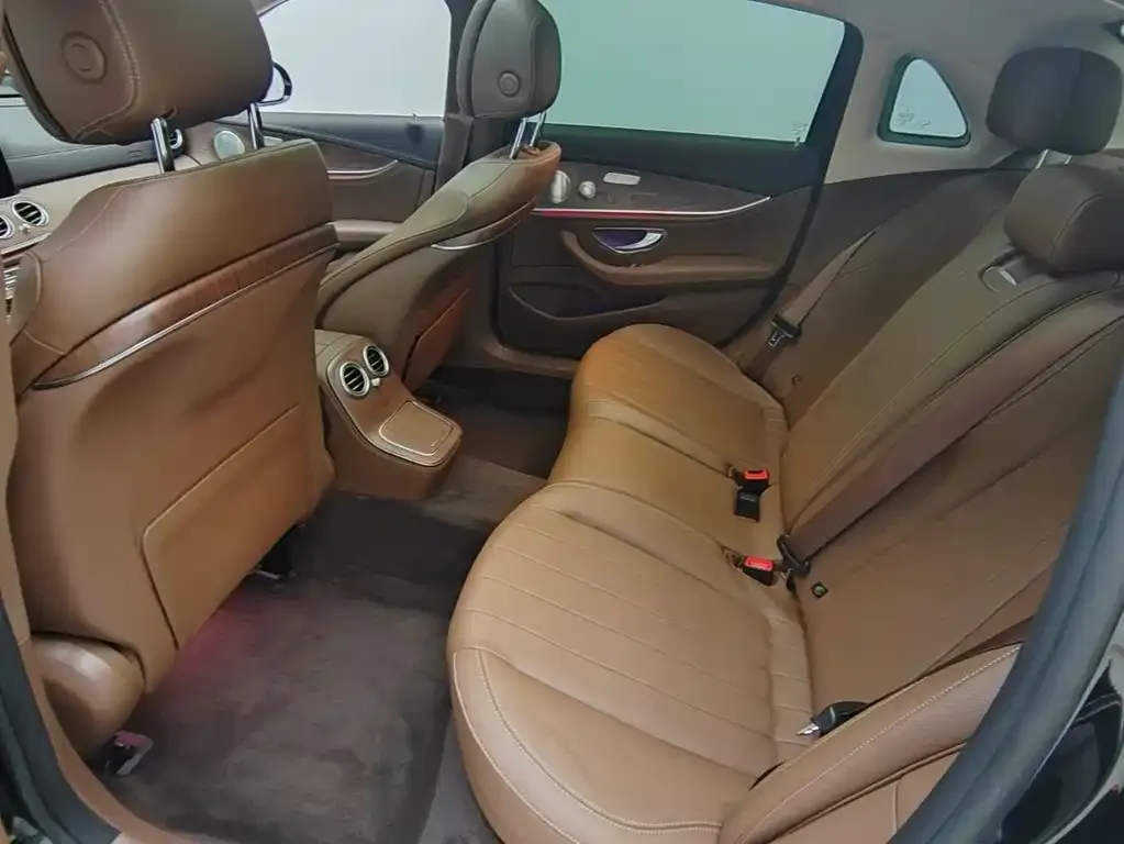 Mercedes-Benz E-Class 2021 из CN, фото 8