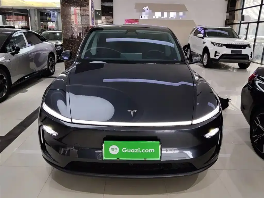 Tesla Model Y 2025 из CN, фото 5