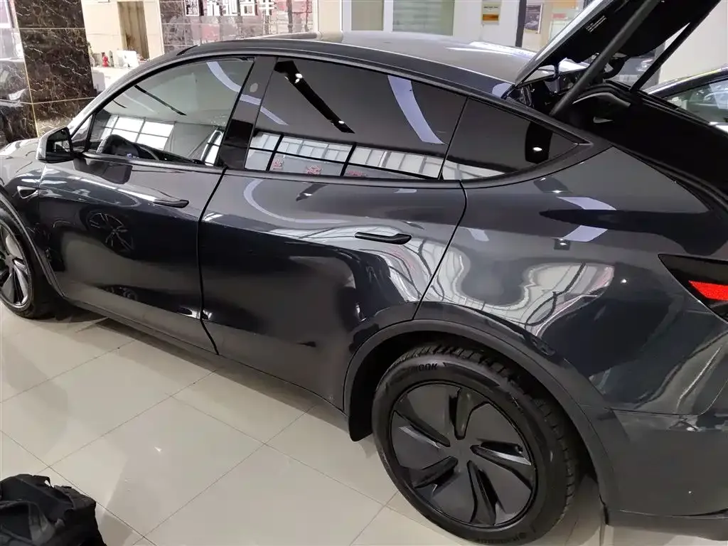 Tesla Model Y 2025 из CN, фото 3