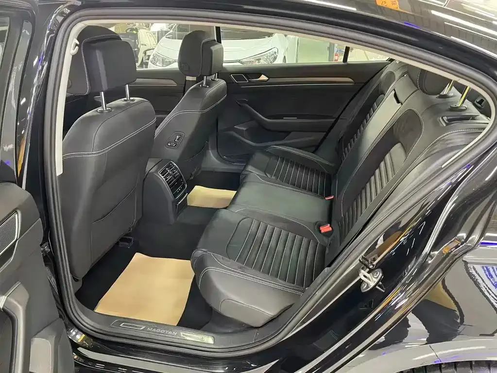 Volkswagen Magotan 2022 из CN, фото 9